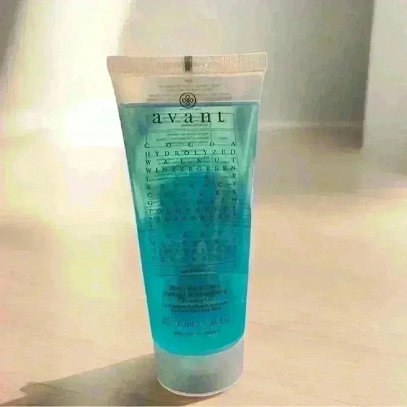 Blue Volcanic Stone Purifying & Antioxidising Cleansing Gel 3.38 fl. Oz. New - Picture 1 of 3